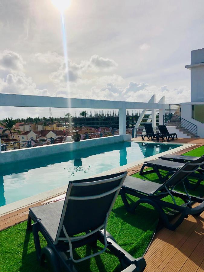 Ducassi Rooftop Pool Luxury Suites Beach Club And Spa 巴瓦罗 外观 照片